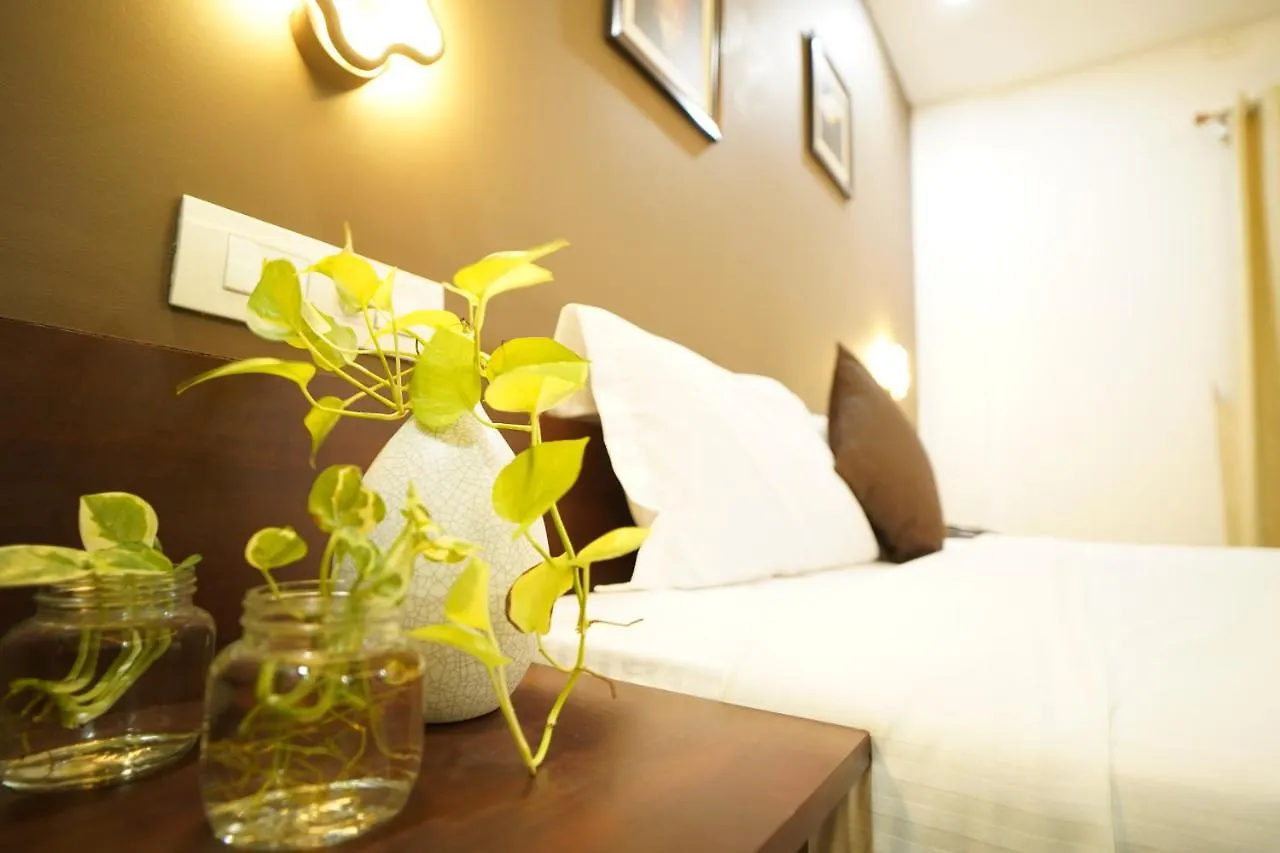 North Centre Hotel Kochi 3*,
