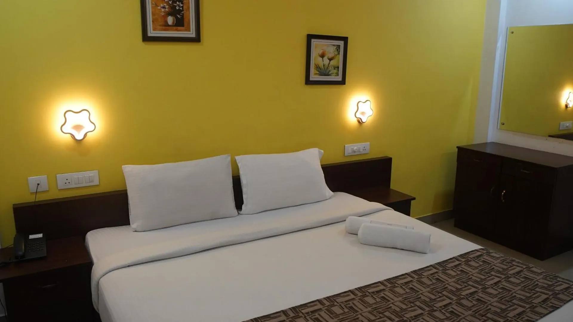 ***  North Centre Hotel Kochi India